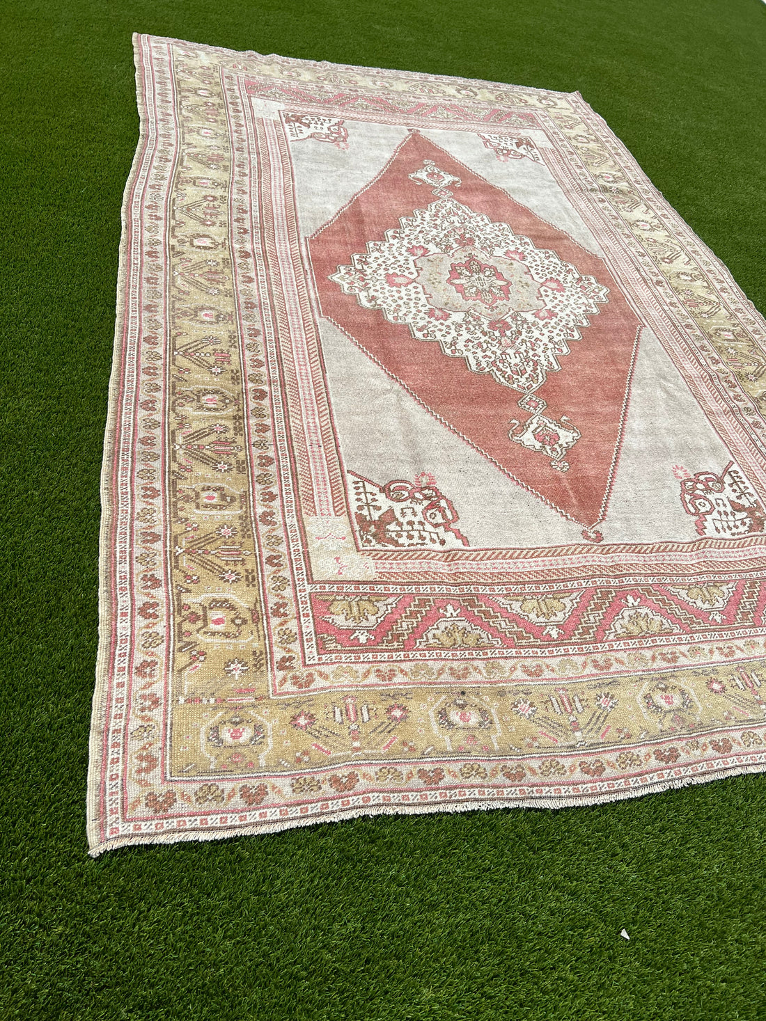 The Alyssa Vintage Turkish Rug